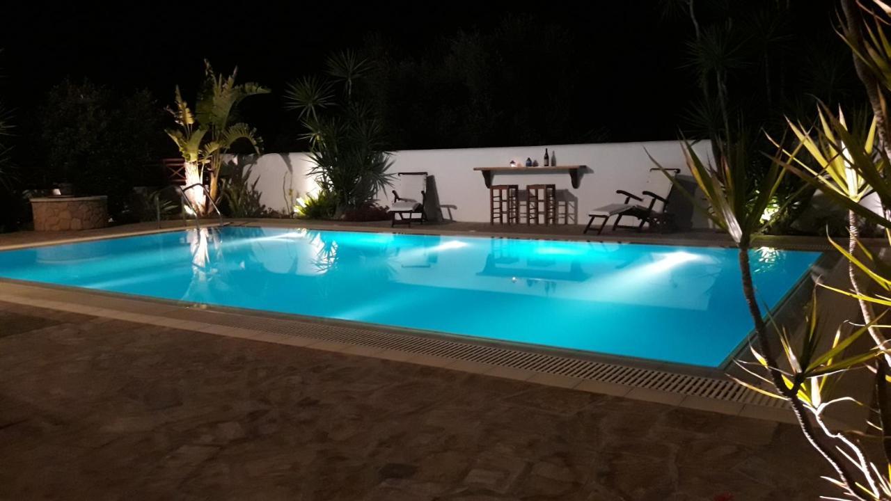 Villa Almyra Aegina Екстериор снимка